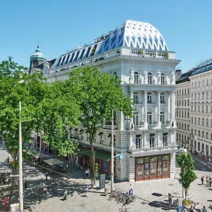 Motto 4*, Wien Österrike
